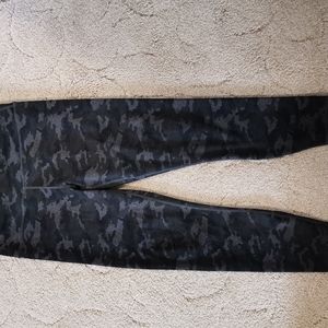 Fabletics Mila Powerhold Leggings